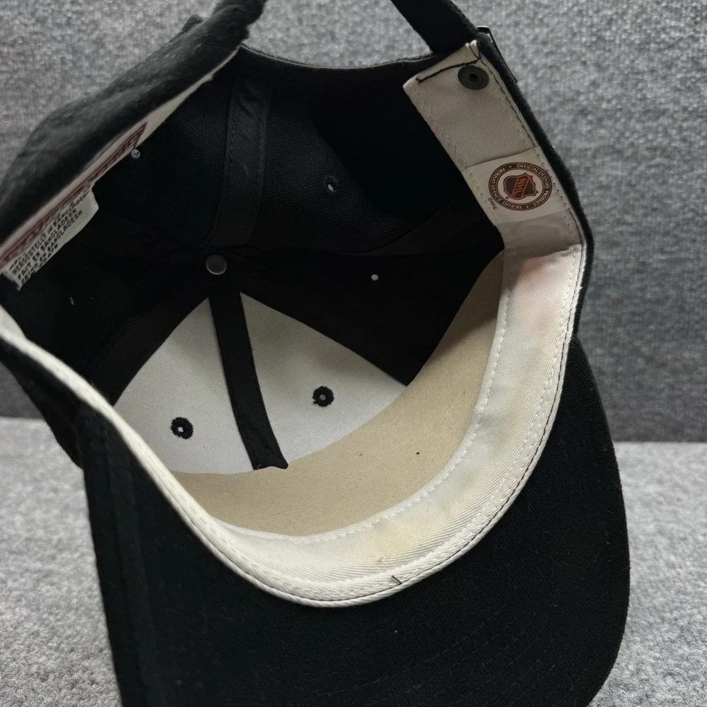 Pittsburgh Penguins‎ Vintage Hat Strap Back American Needle Robopen Strap